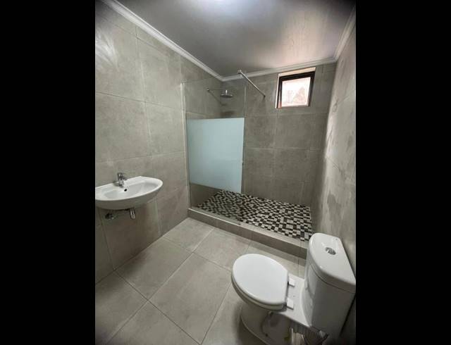 1 bed property to rent in GLENVISTA